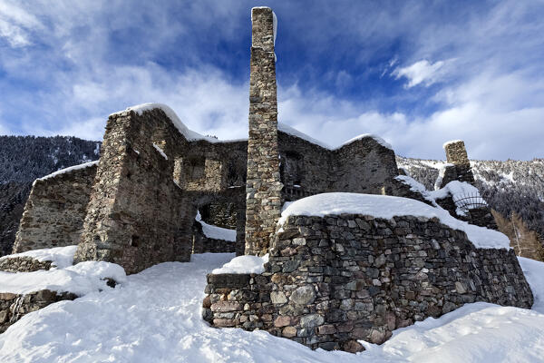 Medieval ruins of the Altaguardia castle. Bresimo, Non Valley, Trento province, Trentino Alto-Adige, Italy, Europe. 