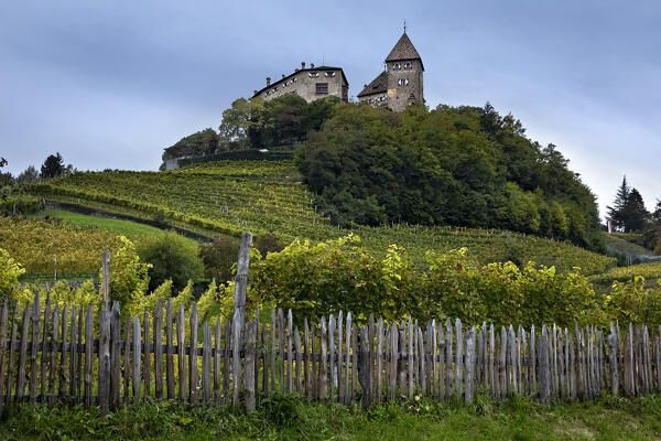 Wehrburg is a medieval castle that rises above the vineyards of the village of Prissian/Prissiano. Tisens/Tesimo, Bolzano province, Trentino Alto-Adige, Italy, Europe.