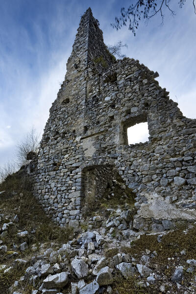 The medieval ruins of the Castellalto keep. Telve, Trento province, Trentino Alto-Adige, Italy, Europe.