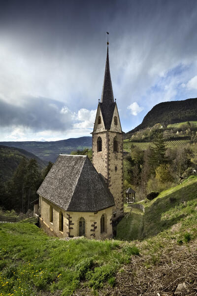 The medieval church of San Vigilio/St.Vigil. Castelrotto/Kastelruth, province of Bolzano, Trentino Alto Adige, Italy.