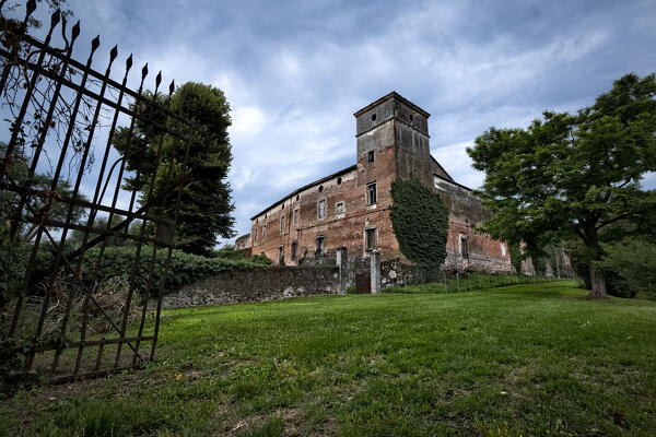 The fortress of Nogarole Rocca is a historic building that dates back to the 14th century. Verona province, Veneto, Italy.