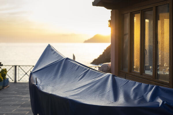 Glimpses at sunset from the village of Manarola, Cinque Terre National Park, municipality of Riomaggiore, La Spezia province, Liguria district, Italy, Europe
