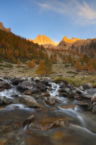 Italy, Piedmont, Cuneo District, Gesso Valley, Alpi Marittime Natural Park, autumnal sunset on the Nasta Peak