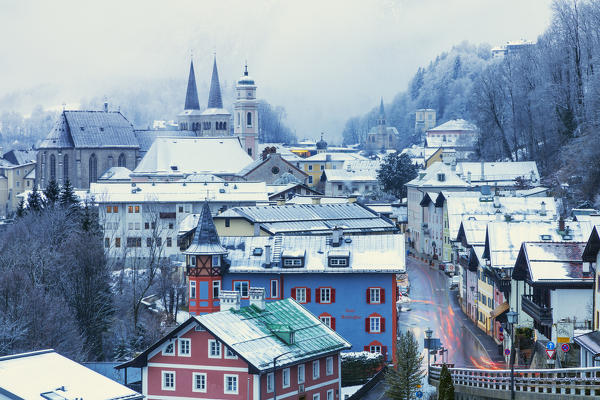 Historic town of Berchtesgaden in winter with snow, Berchtesgadener Land, Upper Bavaria, Bavaria, Germany