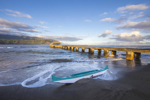 Sunrise in Hanalei beach, Kauai island, Hawaii, USA