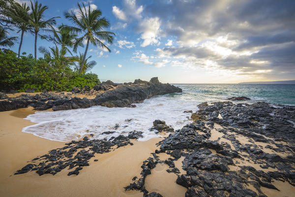 Sunset in Maui near Kihei, Maui Island, Hawaii, USA