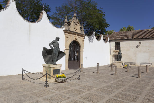 Statues of bullfighters on the outside of the bullring, Ronda, province of Málaga, Andalusia, Spain