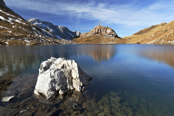 Volaia Lake with the refuge during a autumn day, Carnic Alps, Lesachtal, Carinthia, Austria.