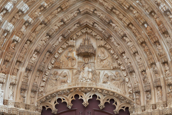 The main portal of Batalha Monastery (Mosteiro da Batalha), Batalha municipality, Leiria district, Estremadura province, Portugal.