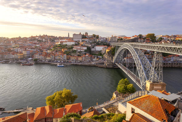 Overview of Porto old town and Dom Luís I Bridge from Miraduro do teleférico (cable car viewpoint), Vila Nova de Gaia, Porto district, Norte Region, Portugal