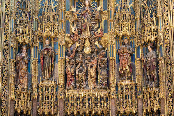 Detail of the golden altarpiece of the Old Cathedral (Sé Velha) of Coimbra, Coimbra district, Centro Region, Portugal.