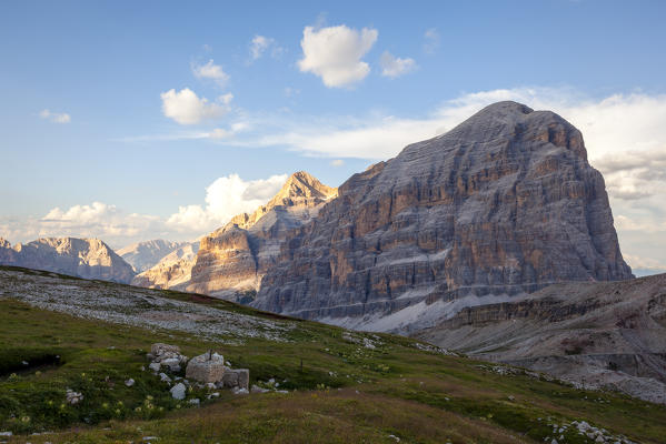 Tofana di Dentro and Tofana di Rozes seen from Cima di Falzarego, Dolomites, Cortina d'Ampezzo, Belluno province, Veneto, Italy.