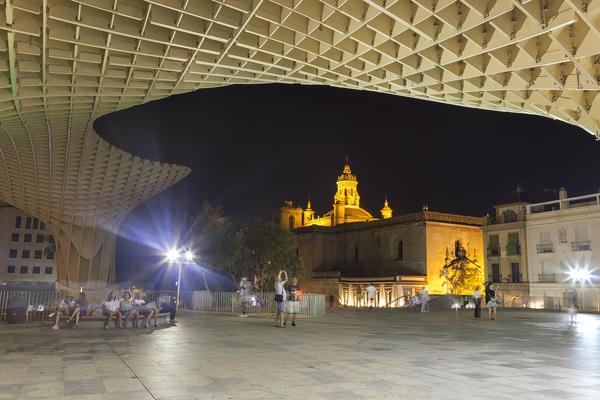 Plaza de la Encarnación with Metropol Parasol and the Church of the Annunciation, Seville, province of Seville, Andalusia, Spain