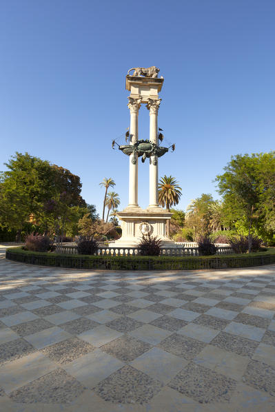 Monument to Christopher Columbus, Jardines de Murillo (Murillo Gardens),  Seville, province of Seville, Andalusia, Spain