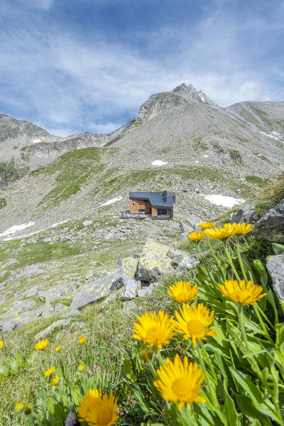 Selva dei Molini, province of Bolzano, South Tyrol, Italy, Europe. The Edelraut refuge in the Pfunderer Mountains