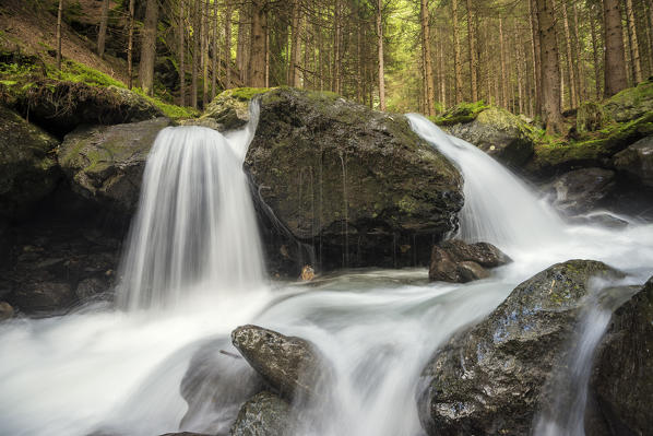 Lutago/Luttach, Aurina Valley, South Tyrol, Italy. The Pojen creek in the Aurina Valley