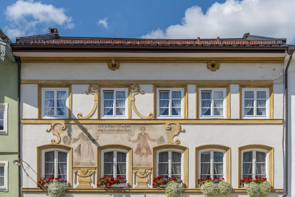 Building with typical paintings
