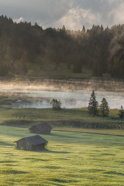 Gerold Lake, Krün, Garmisch-Partenkirchen district, Upper Bavaria, Bavaria, Germany, Europe. Misty sunrise at Gerold Lake