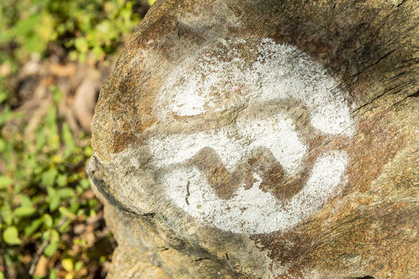Weissenkirchen in der Wachau, Wachau, Waldviertel, district of Krems, Lower Austria, Austria, Europe. Marking from the Wachau World Heritage Trail