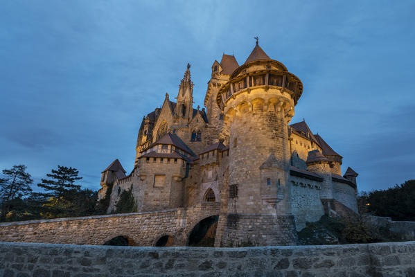 Leobendorf, district od Korneuburg, Lower Austria, Austria, Europe. The Kreuzenstein castle (Burg Kreuzenstein)