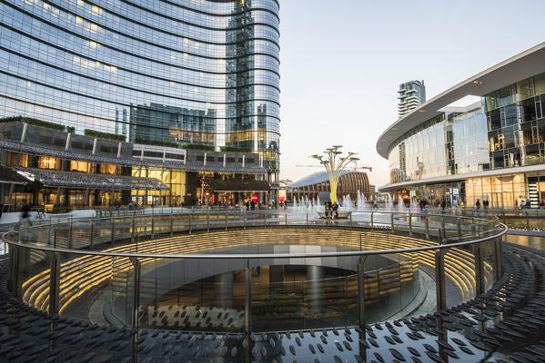 Milan, Lombardy, Italy. Gae Aulenti square in the Porta Nuova business district.