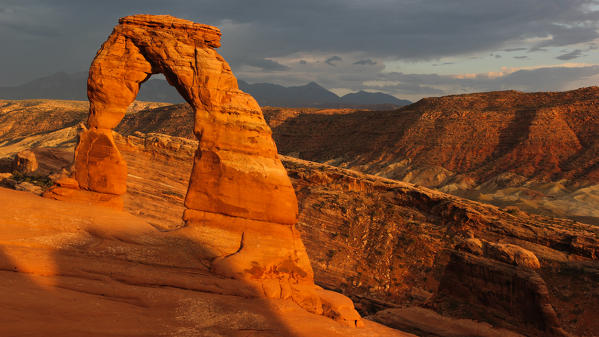 Delicate Arch, Arches National Park, Utah, USA