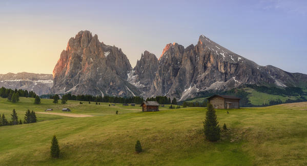Alpe di Siusi/Seiser Alm, Dolomites, South Tyrol, Italy. Sunrise on the Alpe di Siusi