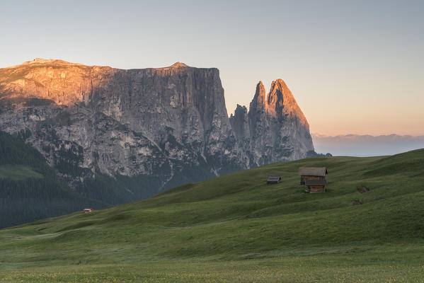 Alpe di Siusi/Seiser Alm, Dolomites, South Tyrol, Italy. Sunrise on the Alpe di Siusi