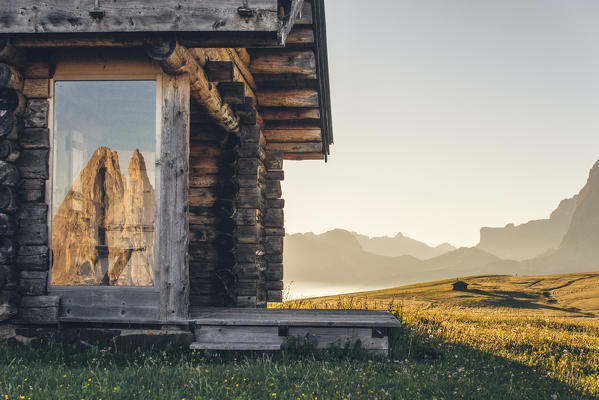 Alpe di Siusi/Seiser Alm, Dolomites, South Tyrol, Italy. Sunrise on the Alpe di Siusi
