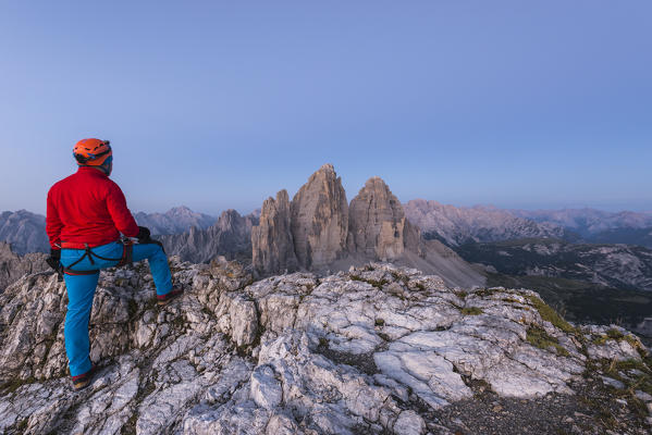 Sesto/Sexten, Dolomites, South Tyrol, province of Bolzano, Italy. View from the summit of Monte Paterno/Paternkofel on the Tre Cime di Lavaredo/Drei Zinnen