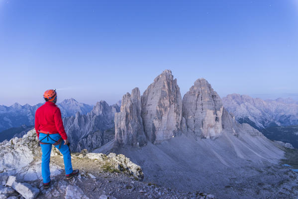 Sesto/Sexten, Dolomites, South Tyrol, province of Bolzano, Italy. View from the summit of Monte Paterno/Paternkofel on the Tre Cime di Lavaredo/Drei Zinnen