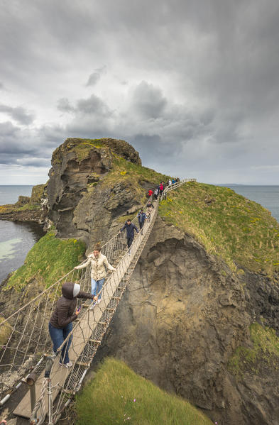 The Carrick a Rede Rope Bridge, Northern Ireland, Antrim, Ballycastle, Ballintoy, United Kingdom.