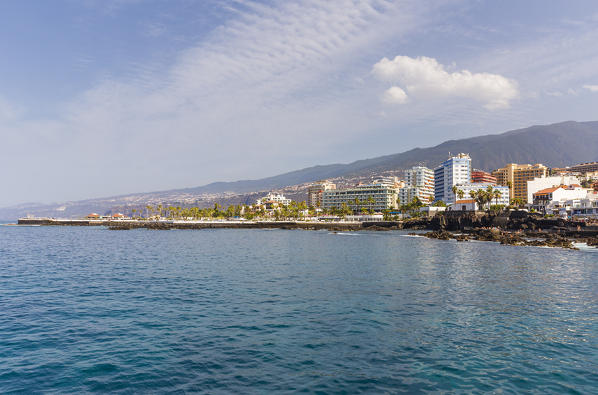 Spain,Canary Islands,Tenerife,Valle de La Orotava,view of Puerto de La Cruz 