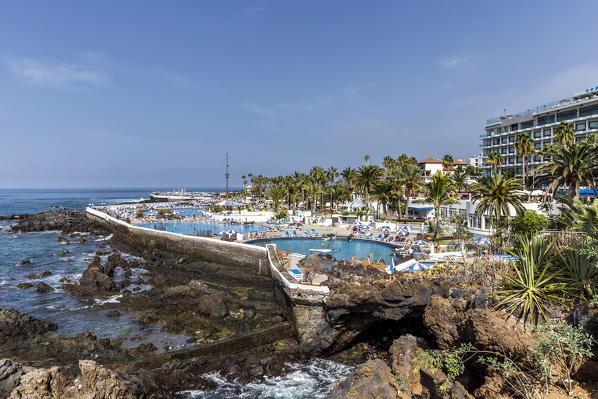 Spain,Canary Islands,Tenerife,Valle de La Orotava,Puerto de La Cruz,view of Lago Martiánez, a saltwater pool complex designed by architect César Manrique