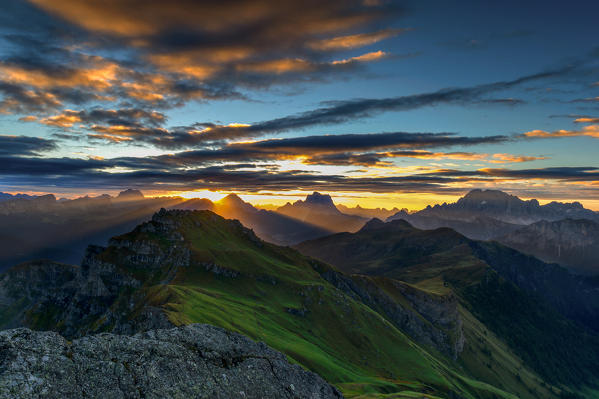 Tofane, Pelmo, Veneto, Italy, Europe,Dolomites,Veneto,Belluno district.
Sunrise on the Pelmo and Antelao, Dolomites