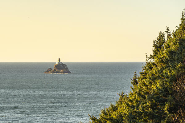 Tillamook Rock lighthouse. Cannon Beach, Clatsop county, Oregon, USA.