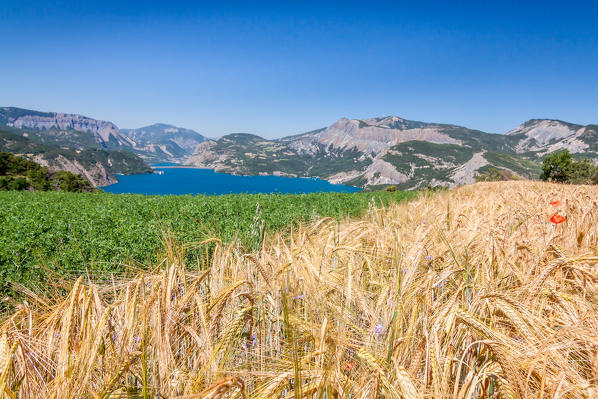France, Provence, lac de Serre Poncon