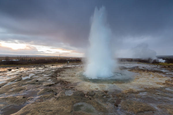 Strokkur Geyser eruption at dawn, Haukadalur Geothermal Area, Haukadalur, Arnessysla, Sudurland, Iceland, Europe