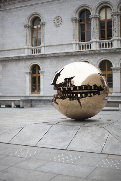 Arnaldo Pomodoro's 'Sphere within sphere' at the Berkeley Library, Trinity College. Dublin, Leinster, Ireland, Europe.