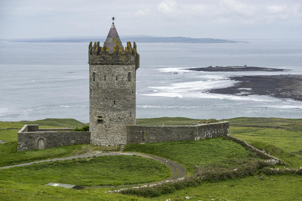 Doonagore Castle, near Doolin, Munster, Co. Clare, Ireland, Europe.