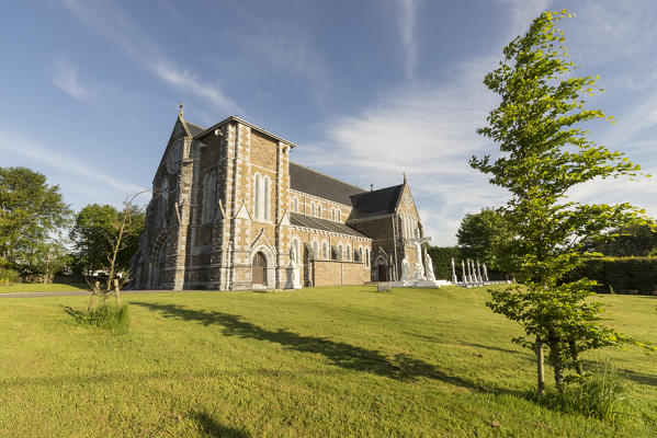 Saint James church and its garden. Killorglin, Co.Kerry, Munster, Ireland, Europe.