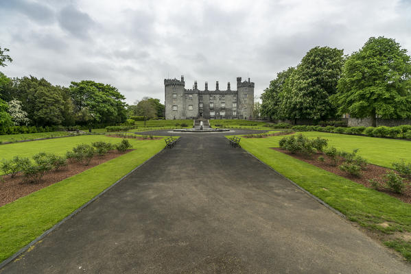 Kilkenny Castle and its gardens. Kilkenny, Co.Tipperary, Munster, Ireland, Europe.