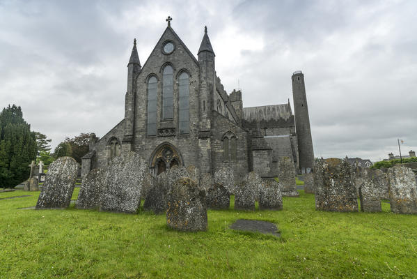 St Canice's Cathedral and its gardens with ancient graveyards. Kilkenny, Co.Typperary, Munster, Ireland, Europe