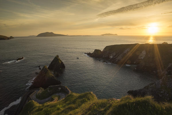 Road to Dunquin Pier and its surroundings. Dunquin, DIngle Peninsula, Co.Kerry, Munster, Ireland, Europe.