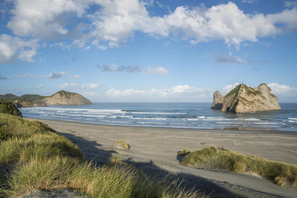 Wharariki beach, Puponga, Tasman district, South Island, New Zealand.