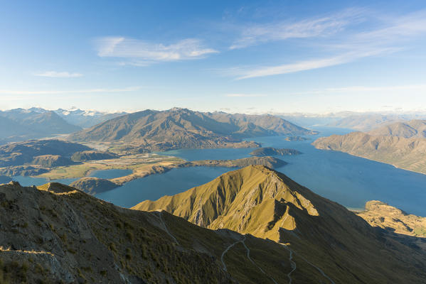Roys Peak Lookout and Lake Wanaka seen from Roys Peak. Wanaka, Queenstown Lakes district, Otago region, South Island, New Zealand.