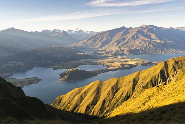 View on Glendhu Bay and Mt Aspring from Roys Peak lookout. Wanaka, Queenstown Lakes district, Otago region, South Island, New Zealand.