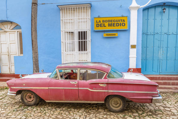 Bodeguita del Medio and classic American vintage car in Trinidad,  Trinidad and Sancti Spiritus Province, Cuba