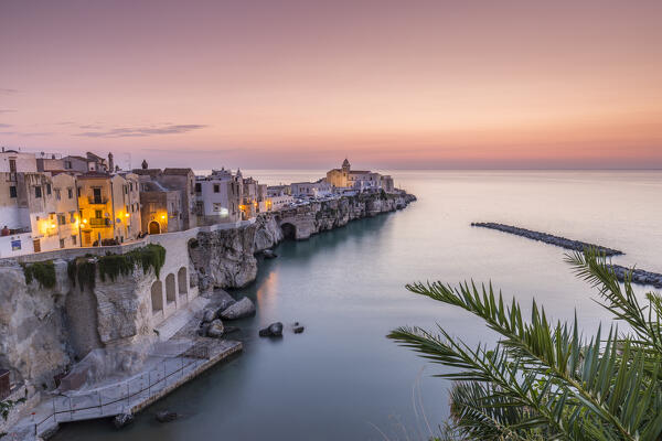 Punta di San Francesco (San Francesco Promenade) in Vieste, Gargano, Foggia district, Apulia, Italy