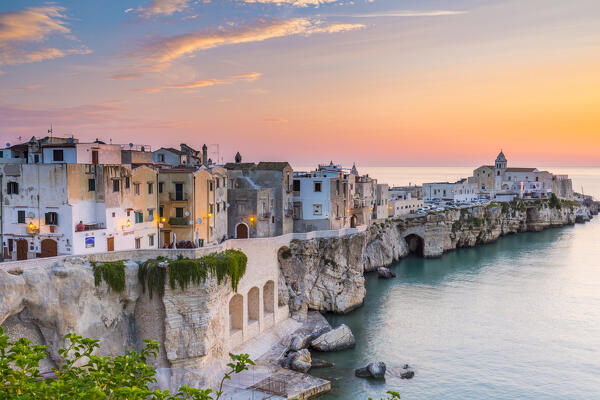 Punta di San Francesco (San Francesco Promenade) in Vieste, Gargano, Foggia district, Apulia, Italy